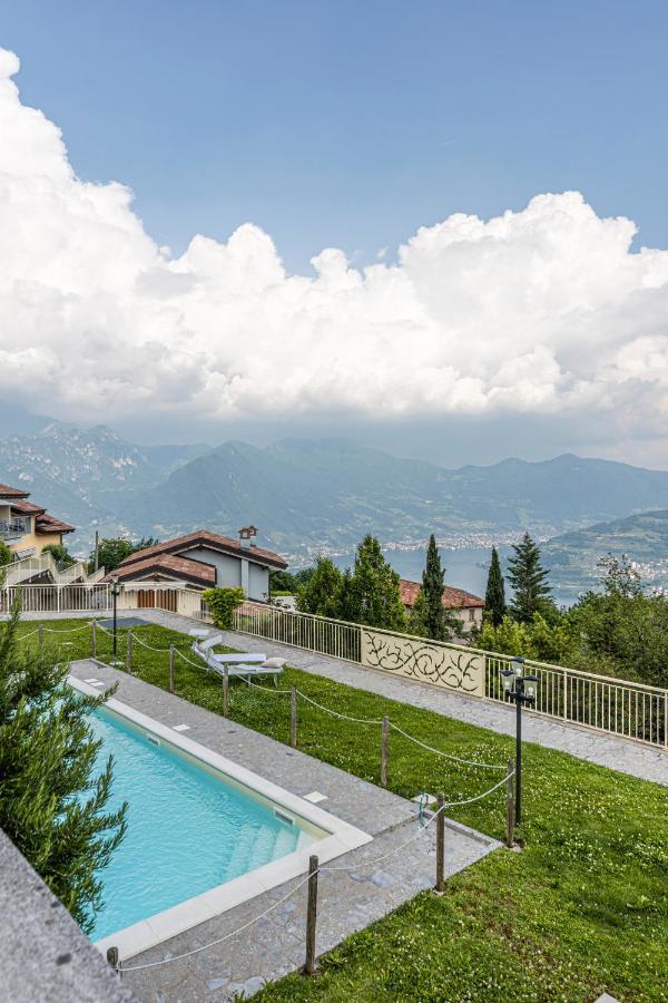 La Dolce Vita - Vista Lago E Piscina Parzanica Екстер'єр фото