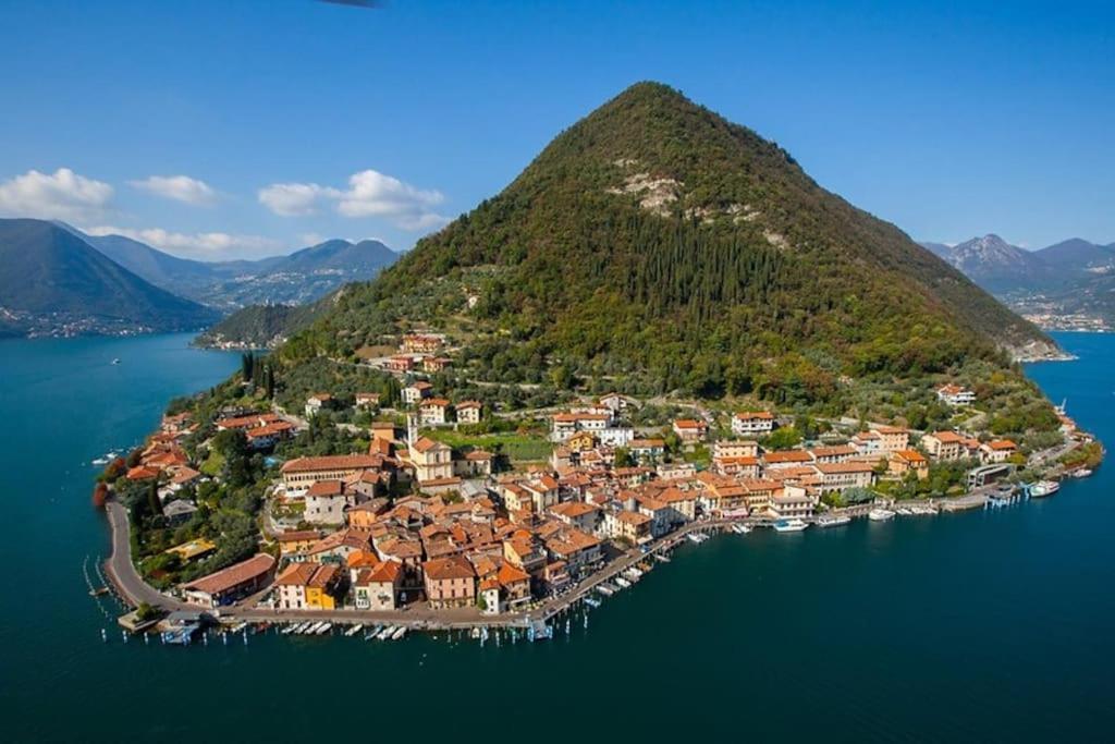 La Dolce Vita - Vista Lago E Piscina Parzanica Екстер'єр фото