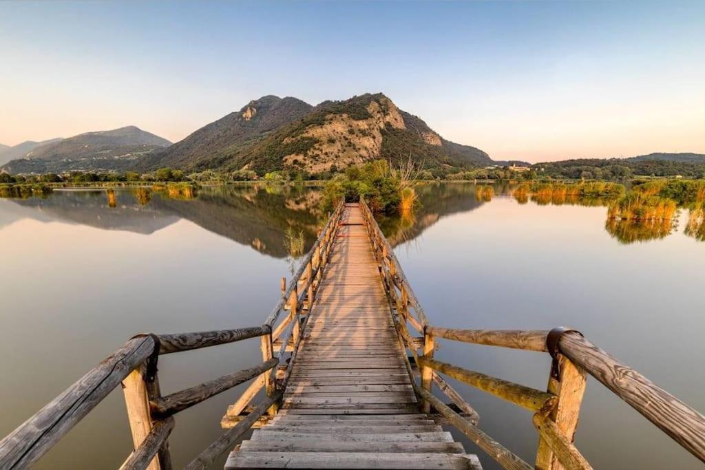 La Dolce Vita - Vista Lago E Piscina Parzanica Екстер'єр фото